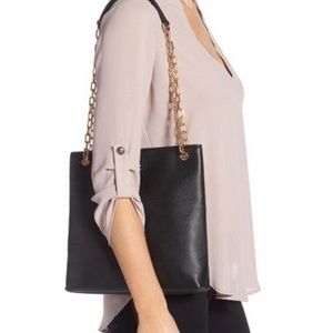 Tory Burch Whipstitch Logo Swingpack (Black)